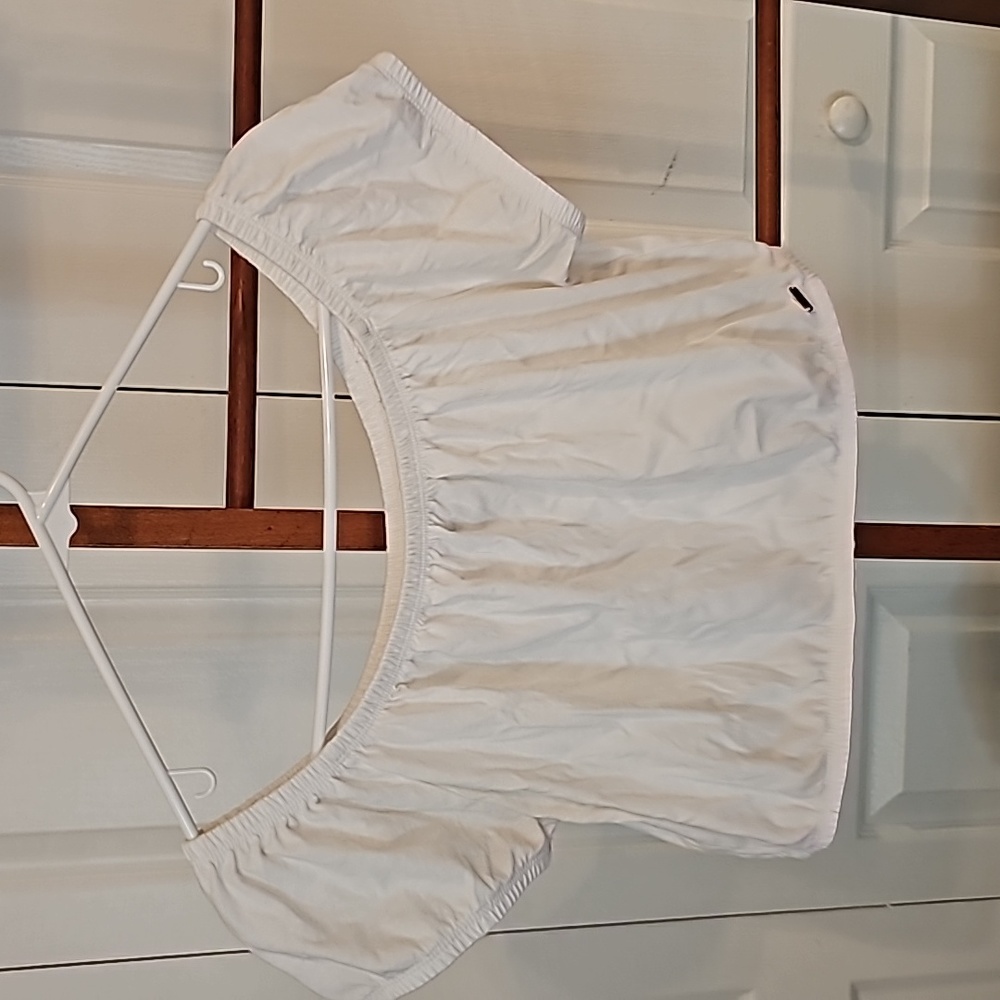 Hollister white crop top size M